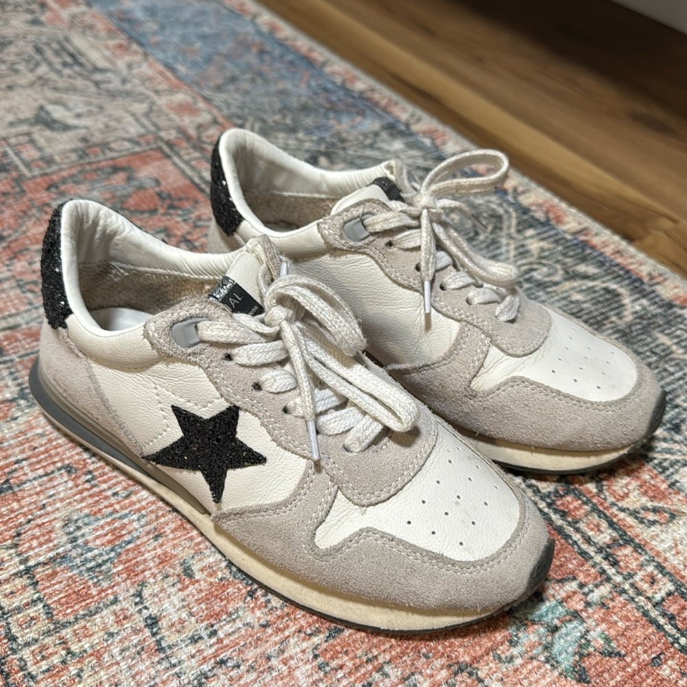 Vintage Havana tennis shoes